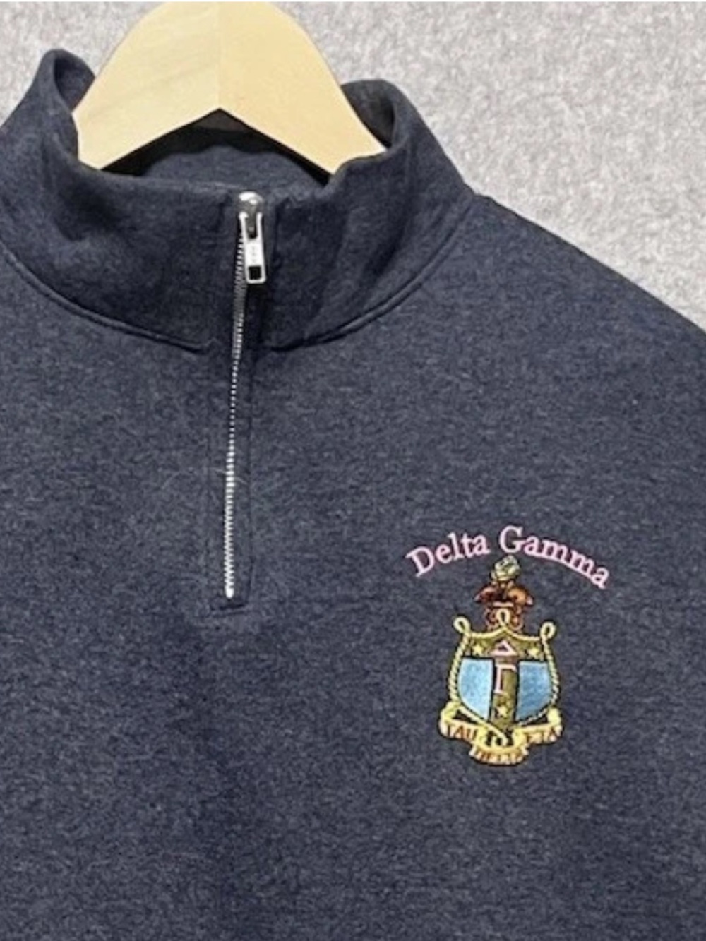 Delta Gamma Sorority 1/4 Zip Pullover Women’s L Embroidered Crest Patch Blue